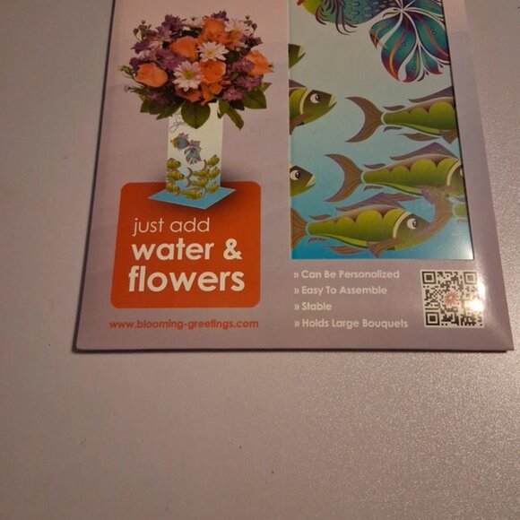 DIY flower vase greeting card. assemble add water and flowers. - Picture 5 of 7